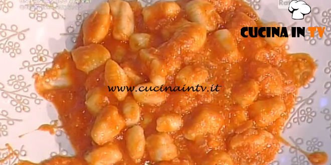 La Prova del Cuoco - Gnocchetti di ricotta con pomodoro e mozzarella ricetta Anna Moroni