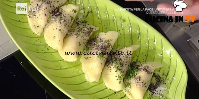 La Prova del Cuoco - Fagottini di patate ripieni di zucca e papavero ricetta Markus Holzer