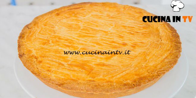 Bake Off Italia 4 - ricetta Torta della nonna con salame formaggio e cipolla di Tropea di Annalisa