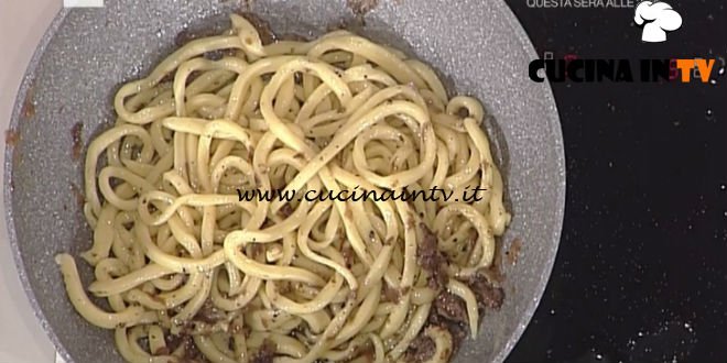 La Prova del Cuoco - Umbrichelli con salsa tartufata ricetta Anna Moroni