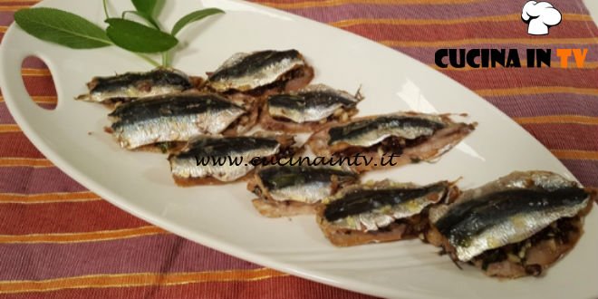 Cotto e mangiato - Sardine pinoli e olive ricetta Tessa Gelisio