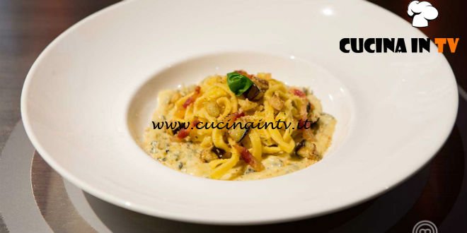 Masterchef Italia 6 - ricetta Spaghetti su fonduta blu di Alain Stratta