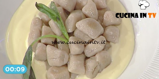 La Prova del Cuoco - Gnocchi di castagne con fonduta di fontina ricetta Cristian Bertol