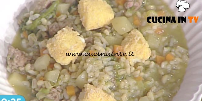 La Prova del Cuoco - Zuppa di cereali con salsiccia friarielli e mozzarella fritta ricetta Mauro Improta