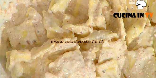 La Prova del Cuoco - Ravioli al pesto di nocciole e mascarpone ricetta Clerici