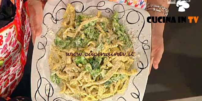 La Prova del Cuoco - Tagliatelle al papavero con broccoletti al formaggio ricetta Moroni