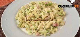 Cotto e Mangiato - Fusilli con broccoli pancetta e gorgonzola ricetta Tessa Gelisio