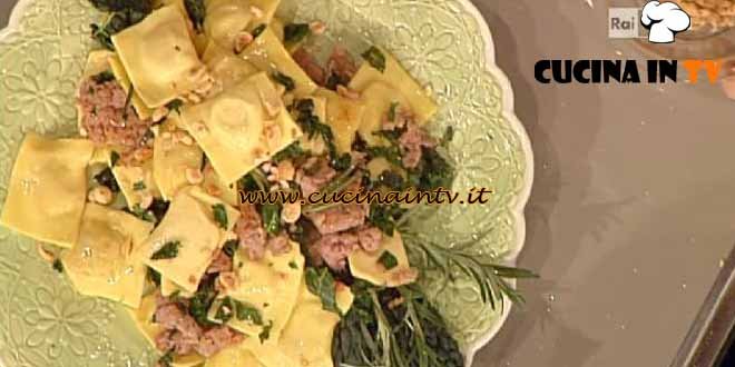 La Prova del Cuoco - Quadrotti con ceci salsiccia e cavolo nero ricetta Cattelani