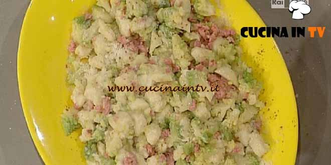 La Prova del Cuoco - Gnocchi di ricotta con broccolo e salsiccia ricetta Moroni