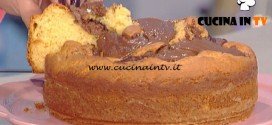 La Prova del Cuoco - Ciambella mascarpone e crema di nocciole ricetta Anna Moroni