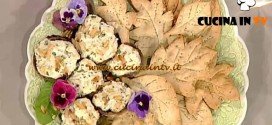 La Prova del Cuoco - Funghi ripieni di ricotta con foglie di brisè alle erbe ricetta Natalia Cattelani