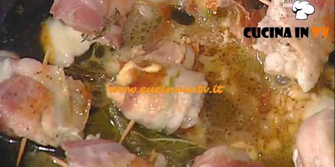 La Prova del Cuoco - Rotolini di pollo pancetta e asiago ricetta Anna Moroni