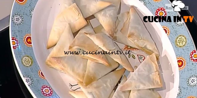 La Prova del Cuoco - Triangolini di pasta fillo con bietole e crescenza ricetta Marco Bianchi