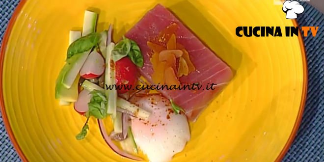 La Prova del Cuoco - Tataki di tonno affumicato con uovo e bottarga ricetta Hirohiko Shoda