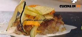 La Prova del Cuoco - Hamburger fumè con caprino e verdurine croccanti ricetta Cesare Marretti