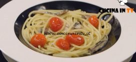 La Cuoca Bendata - ricetta Spaghetti con alici e pecorino di Benedetta Parodi