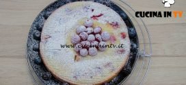 Bake Off Italia 4 - ricetta Torta Up-Side down pesche e lamponi di Rossella