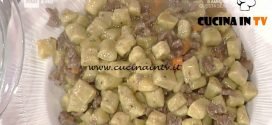 La Prova del Cuoco - Gnocchi di patate al rosmarino con ragù di cervo ricetta Markus Holzer