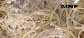 La Prova del Cuoco - Spaghetti con alici e mollica di pane ricetta Anna Moroni