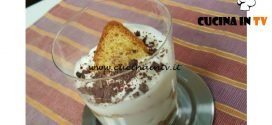 Cotto e mangiato - Bicchierini panna e pandoro ricetta Tessa Gelisio