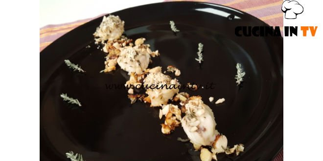 Cotto e mangiato - Bocconcini di rana pescatrice alle mandorle ricetta Tessa Gelisio