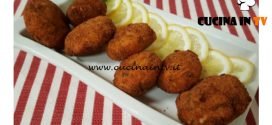 Cotto e mangiato - Polpette di pollo con pecorino limone e menta ricetta Tessa Gelisio