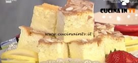 La Prova del Cuoco - Torta magica al limone con caramello e mandorle ricetta Natalia Cattelani