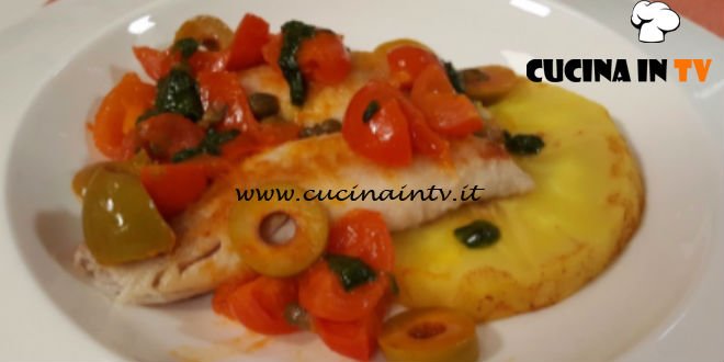 Cotto e mangiato - Filetti di triglia fritti in guazzetto di pomodorini e olive verdi ricetta Tessa Gelisio