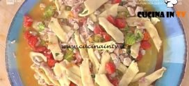 La Prova del Cuoco - Garganelli con fiori di zucchina e dadolata di faraona al bacon ricetta Daniele Persegani