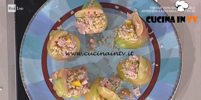 La Prova del Cuoco - Pomodori ripieni di orzo peperoni e mortadella ricetta Alessandra Spisni