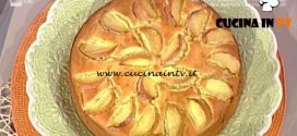 La Prova del Cuoco - Torta soffice di pesche e limoncello ricetta Anna Moroni