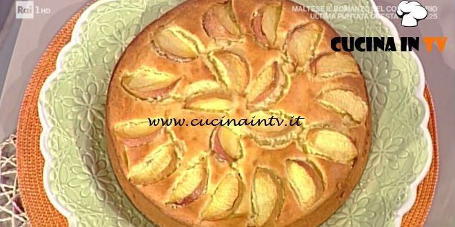 La Prova del Cuoco - Torta soffice di pesche e limoncello ricetta Anna Moroni