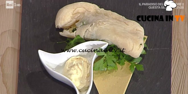 La Prova del Cuoco - Panzerotti con broccoli e acciughe ricetta Francesca Marsetti