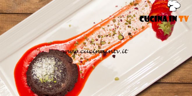 Masterchef Italia 6 - ricetta Tortini al cioccolato in bianco e nero e granella di pistacchi di Margherita Russo