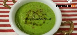 Cotto e mangiato - Vellutata zucchine e piselli alla menta ricetta Tessa Gelisio