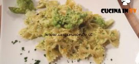 Cotto e mangiato - Farfalle con broccolo romano e pesto di pistacchi ricetta Tessa Gelisio