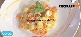 La Prova del Cuoco - Orecchiette con crema di peperone e crescenza ricetta Roberto Valbuzzi