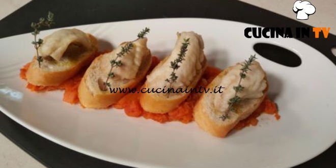 Cotto e mangiato - Scaloppe di dentice con salsa di zucca e pomodoro ricetta Tessa Gelisio