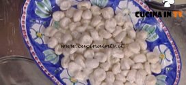 La Prova del Cuoco - Gnocchi di ricotta e noci con salsa di formaggi ricetta Alessandra Spisni