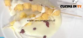 La Prova del Cuoco - Spiedino di polenta fritta con crema di gorgonzola e lamponi ricetta Riccardo Facchini