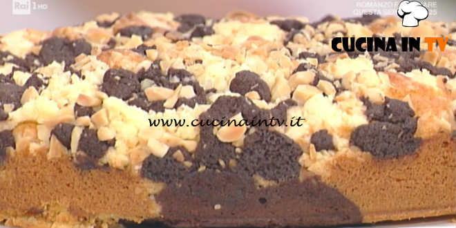 La Prova del Cuoco - Torta marmorizzata con crumble bicolore ricetta Natalia Cattelani