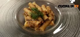 Cotto e mangiato - Tortiglioni al sugo di lenticchie e erbe ricetta Tessa Gelisio