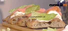 La Prova del Cuoco - Focaccia di mais con mascarpone e salmone affumicato ricetta Gabriele Bonci