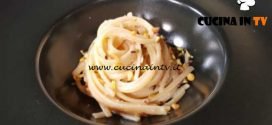 Cotto e mangiato - Linguine limone e pistacchi ricetta Tessa Gelisio