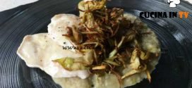 Cotto e mangiato - Petto di pollo con vellutata di carciofi croccanti ricetta Tessa Gelisio