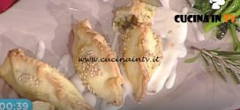 La Prova del Cuoco - Mezzelune di pasta brisèe con cime di rapa e salsiccia ricetta Gian Piero Fava