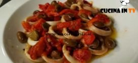 Cotto e mangiato - Calamari peperoni e olive ricetta Tessa Gelisio