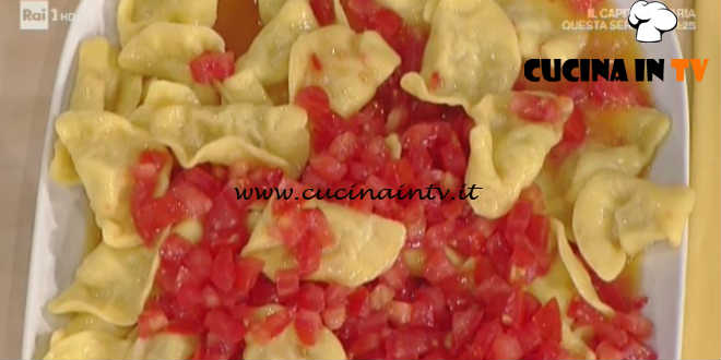 La Prova del Cuoco - Mezzelune di ricotta e mortadella con pomodorini ricetta Alessandra Spisni