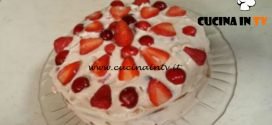 Cotto e mangiato - Torta di ricotta e frutta ricetta Tessa Gelisio