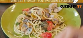 Ricette all'italiana - ricetta Spaghetti affumicati con pomodorini e vongole di Anna Moroni